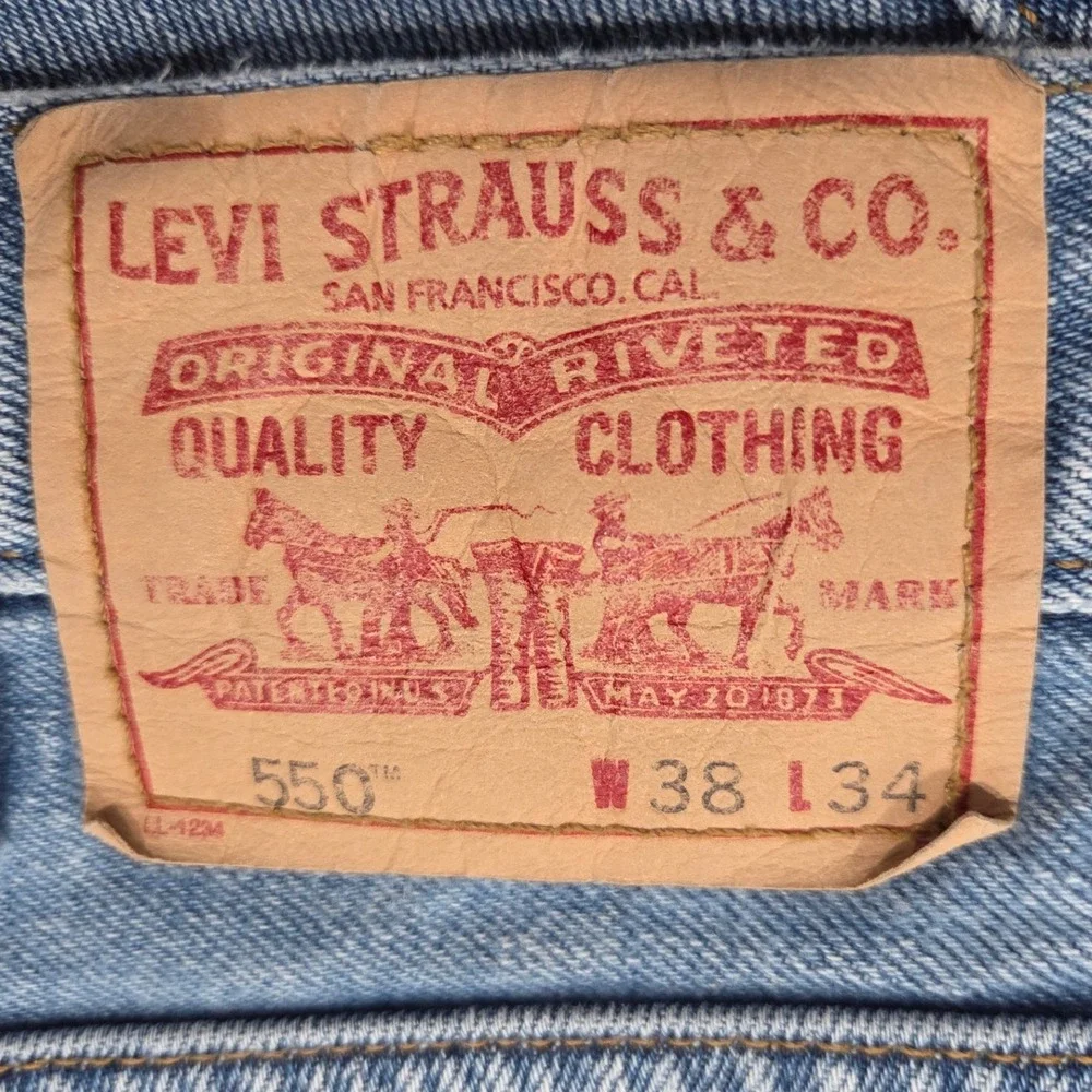 Levis 550 Relaxed Fit Jeans Men 38x34 Light Wash Blue Tapered Denim Cotton Zip